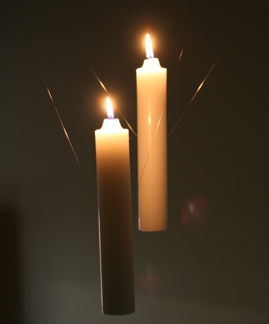 flaotingcandle10.jpg