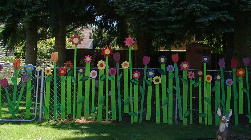 flower fence 1.jpg