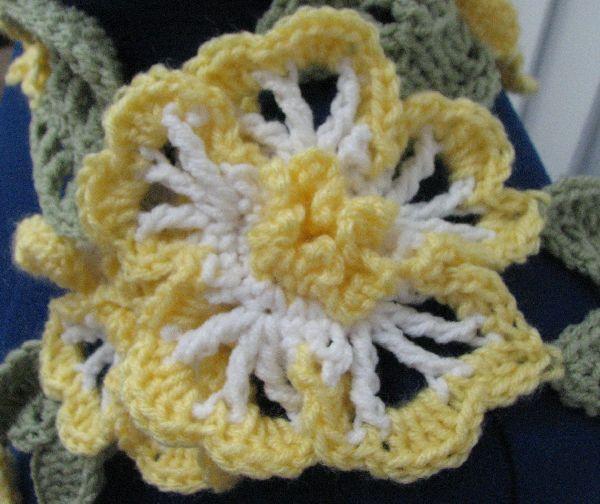 flower scarf 005a.jpg