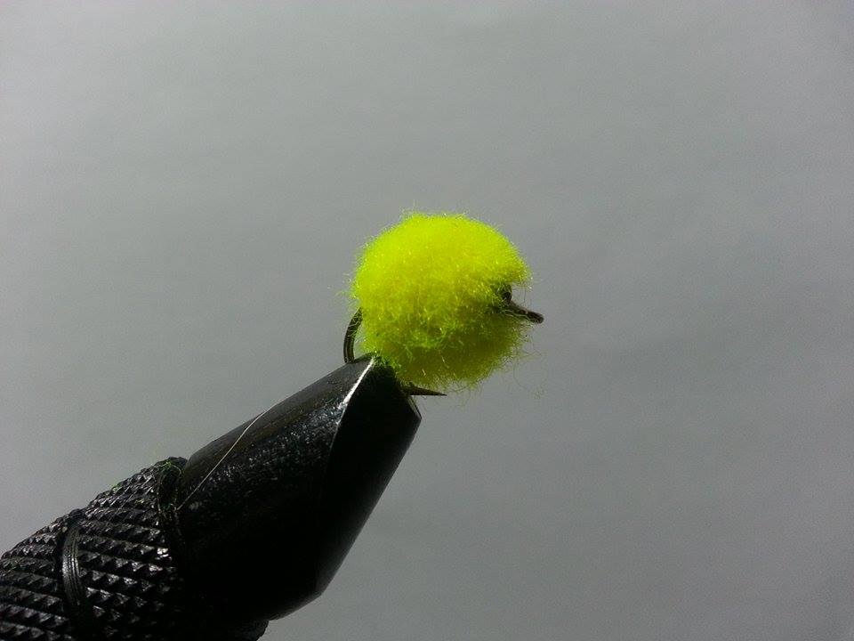 fly tying 1.jpg