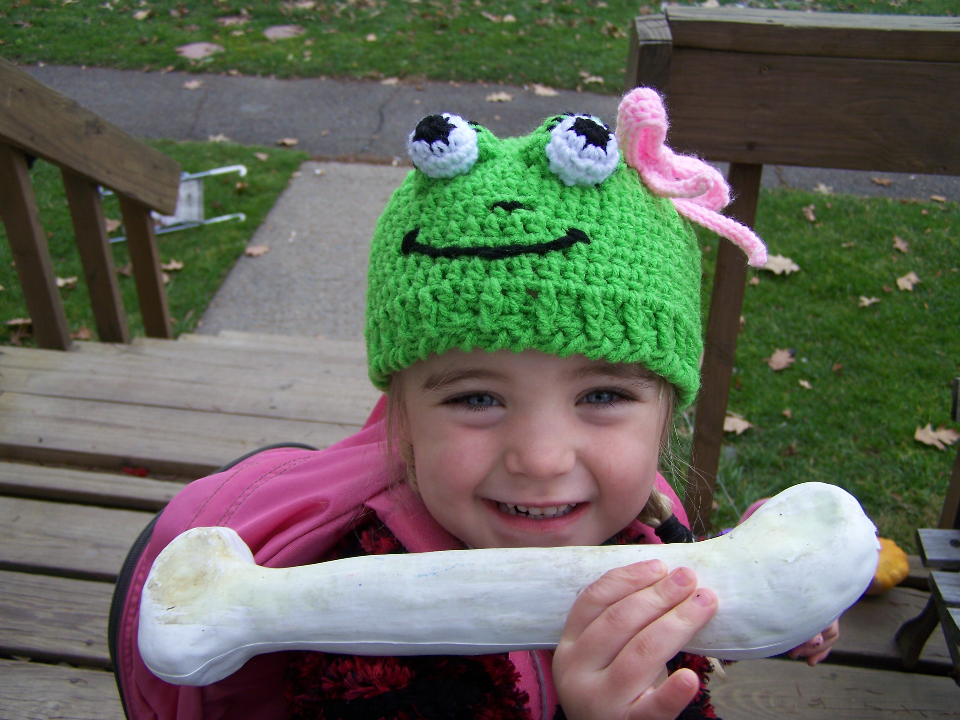 frog hat (19).JPG