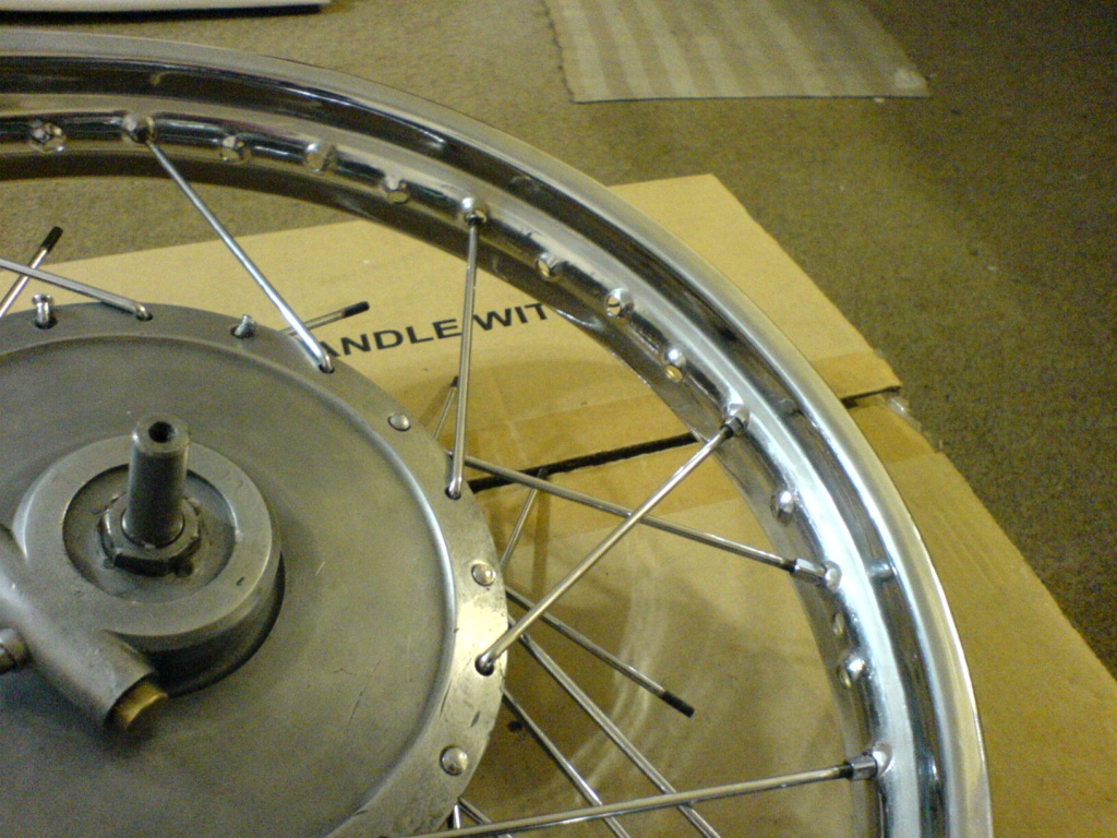 front wheel lacing 11.jpg