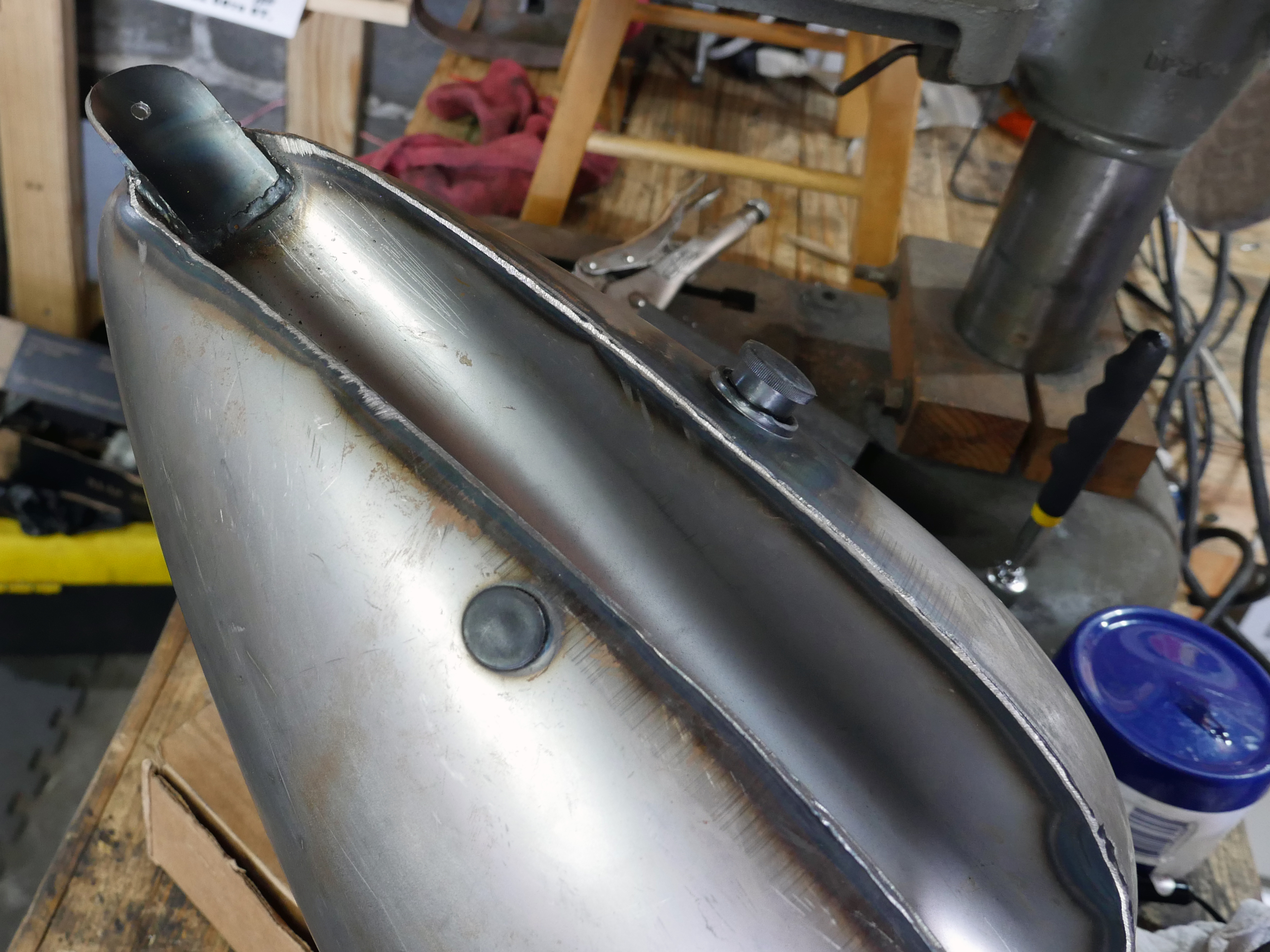gas-tank-00.jpg