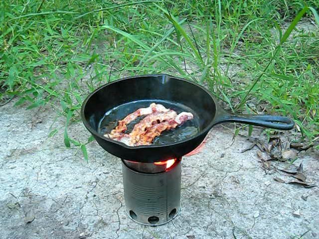 gasifier_stove_640x480_bacon.jpg