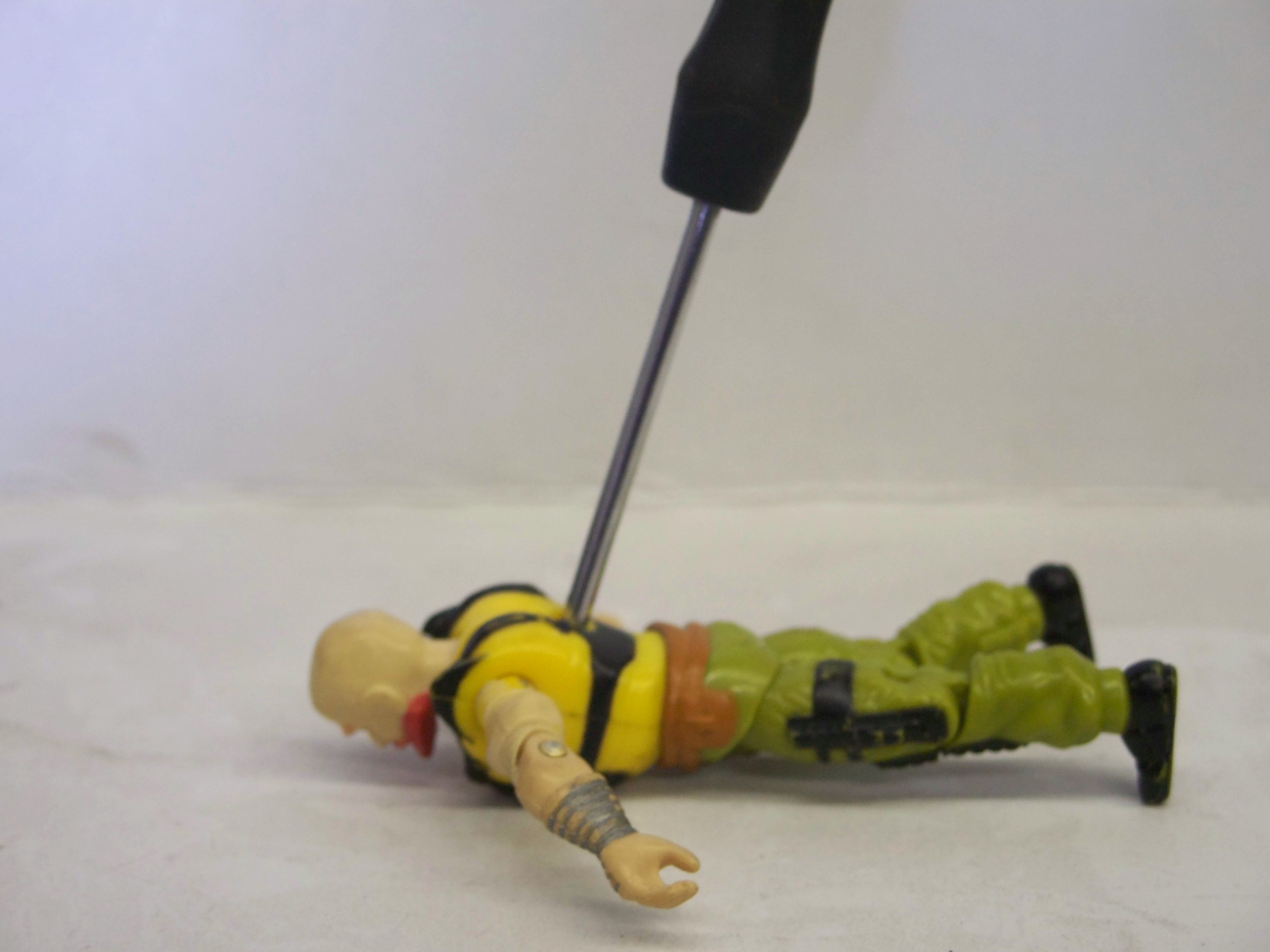 gijoe back screw.jpg