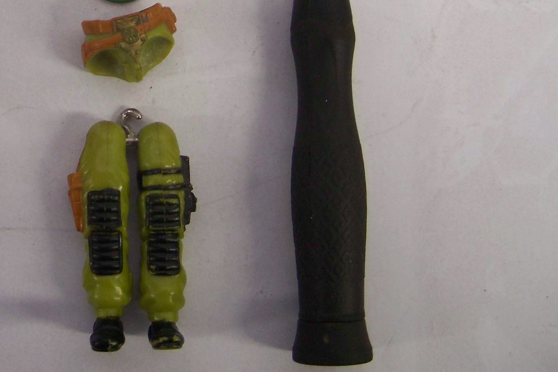 gijoe tools1 legs.jpg