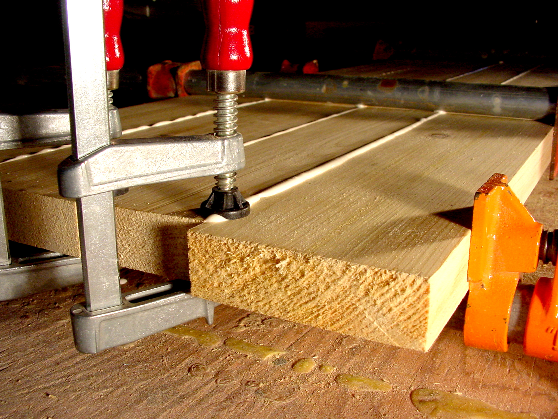 glue-up_end_clamps3.jpg