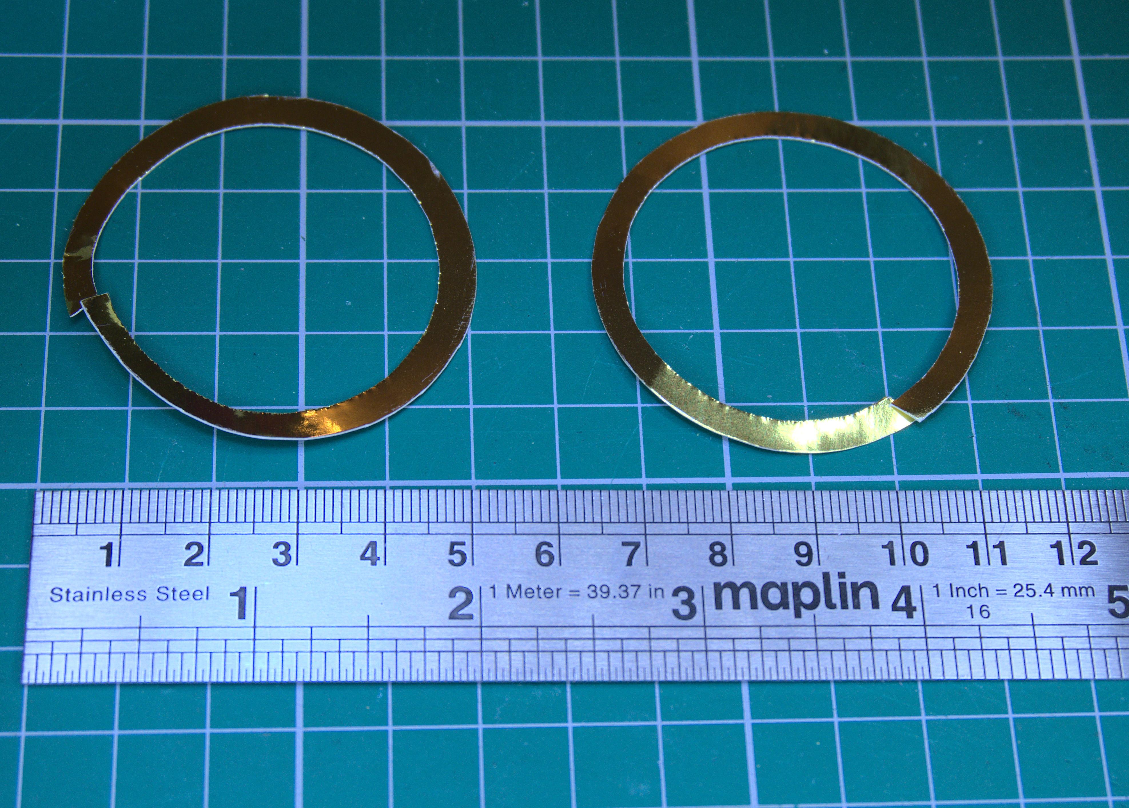 gold_rings_cut.jpg