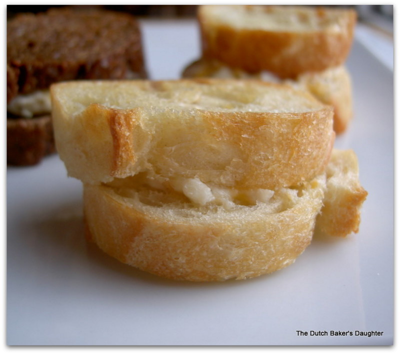 grilled cheese sliders.JPG