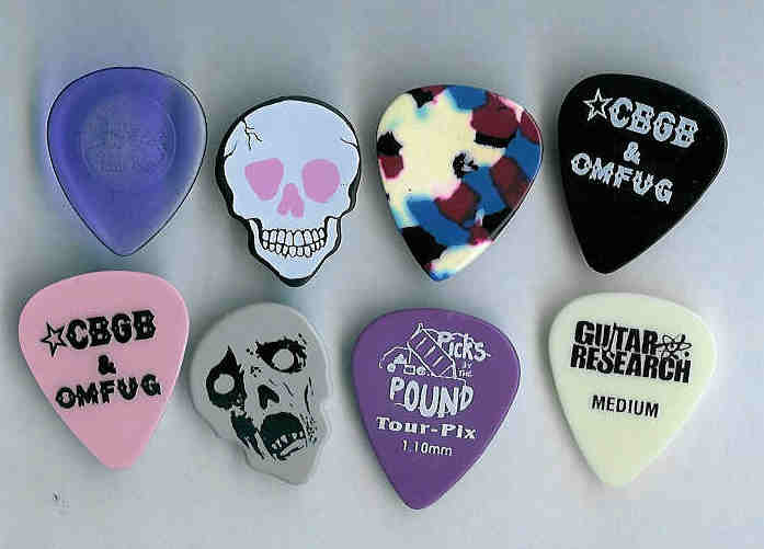 guitarpicks.jpg