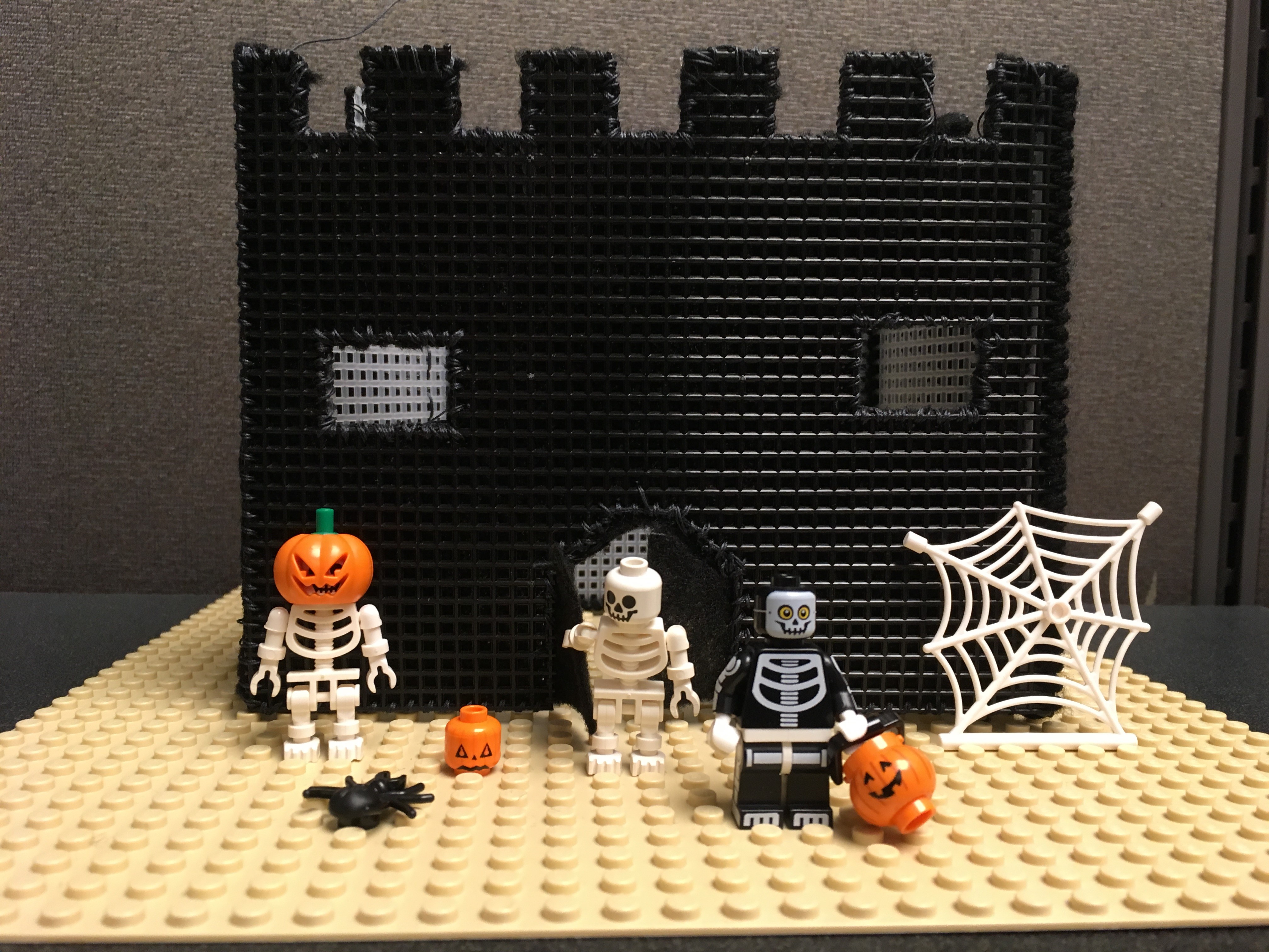 halloween_castle_f_lego.jpg