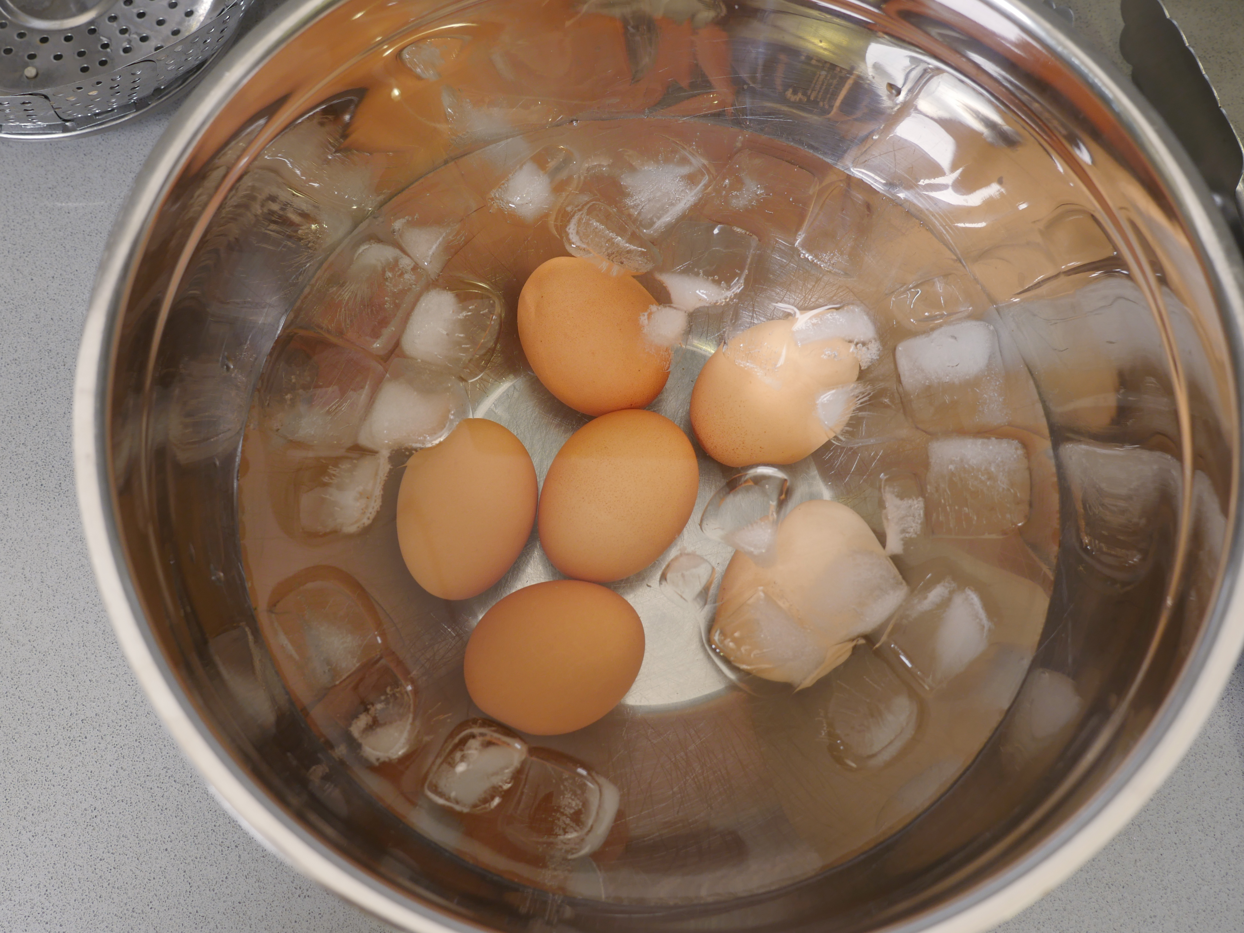 hard-cooked-eggs-08.jpg