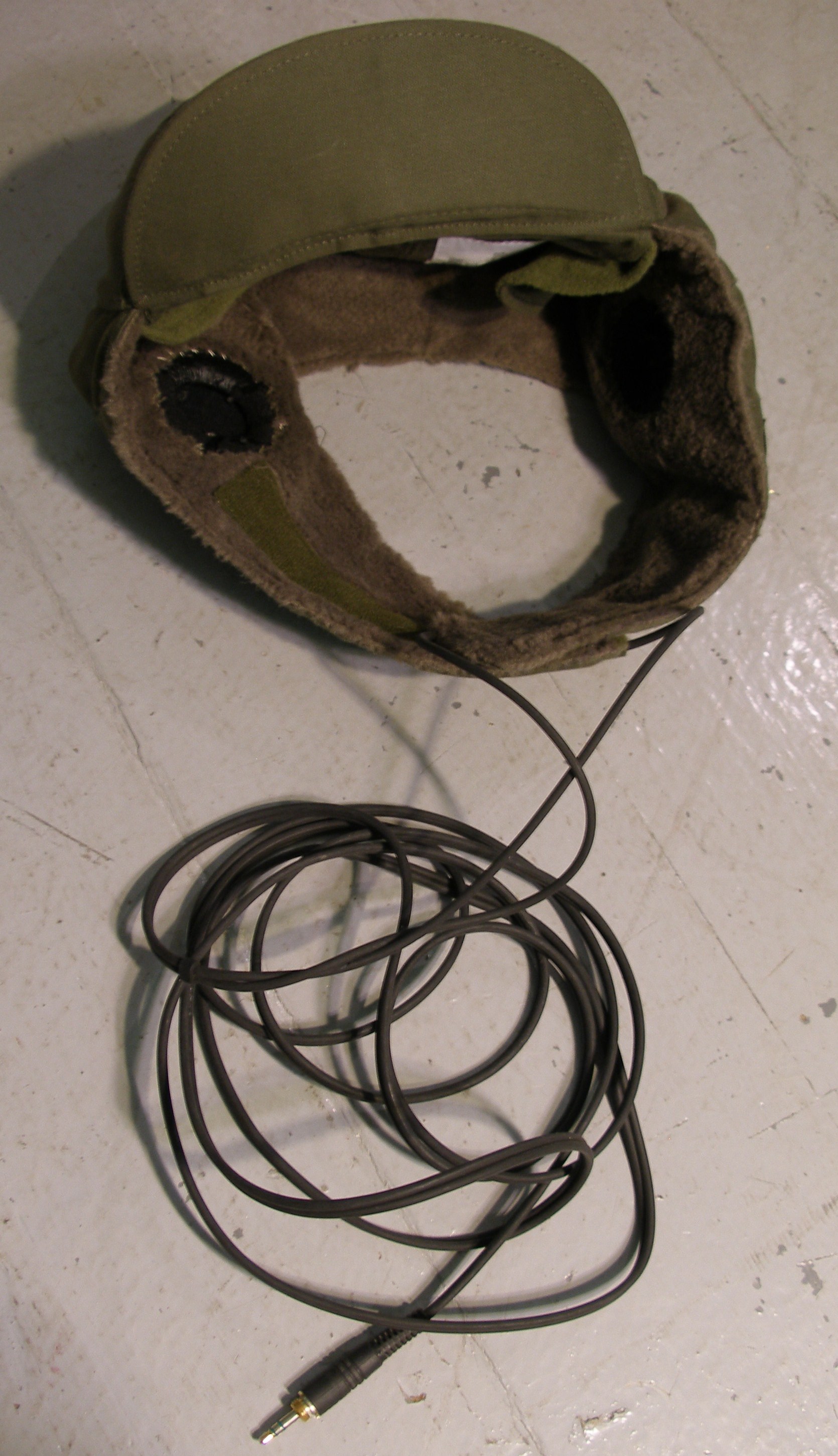 headphones hat s6.JPG