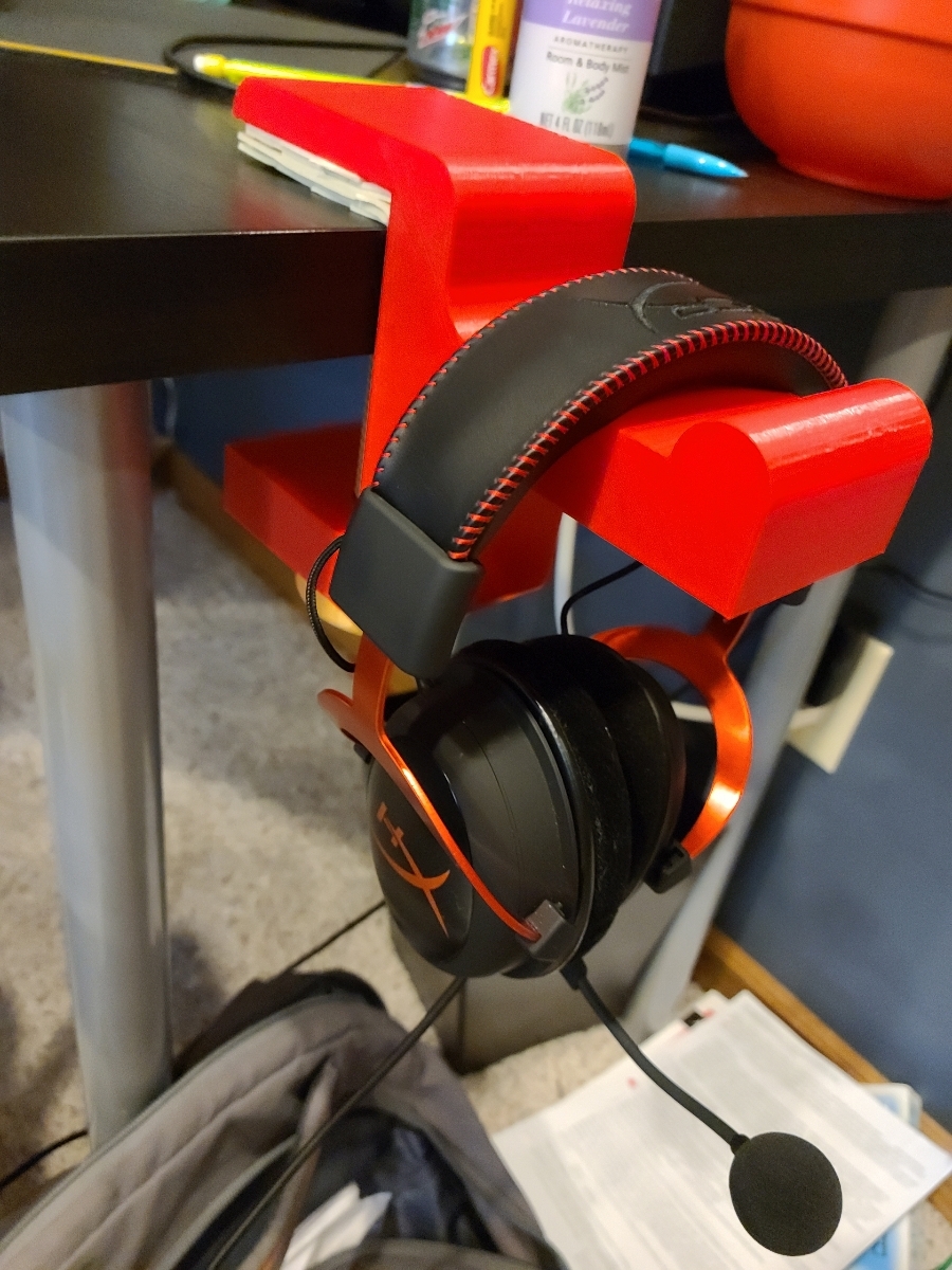 headset stand.jpeg