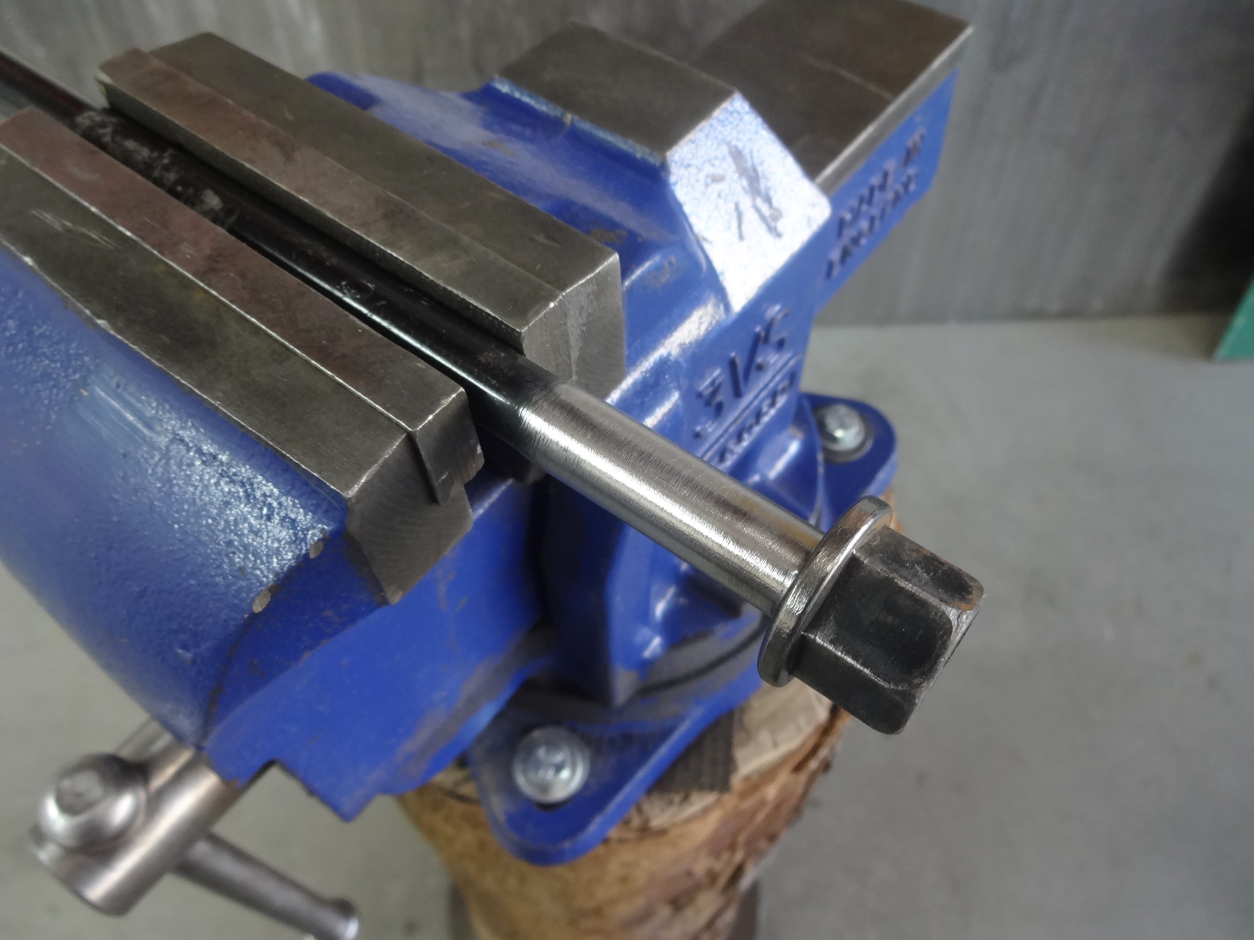 height adjustable vise stand (27).JPG