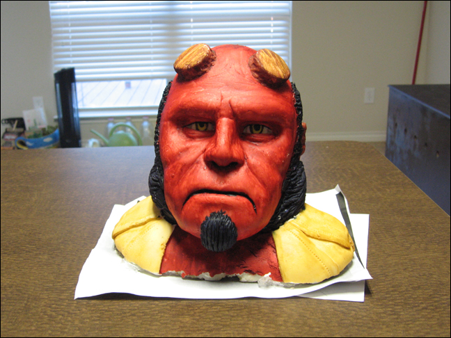 hellboycake7sm.jpg