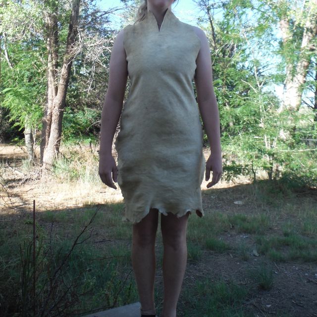 hidedress9.jpg