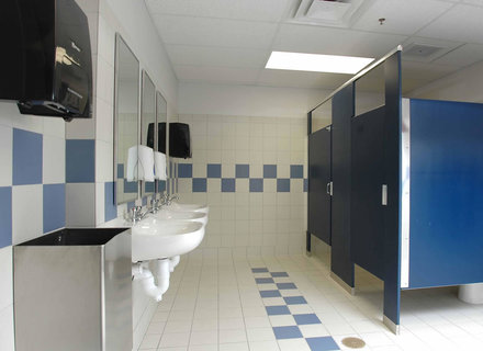 high-school-bathroom-interior-design-school-bathroom-s-e4a9d96712446d72.jpg