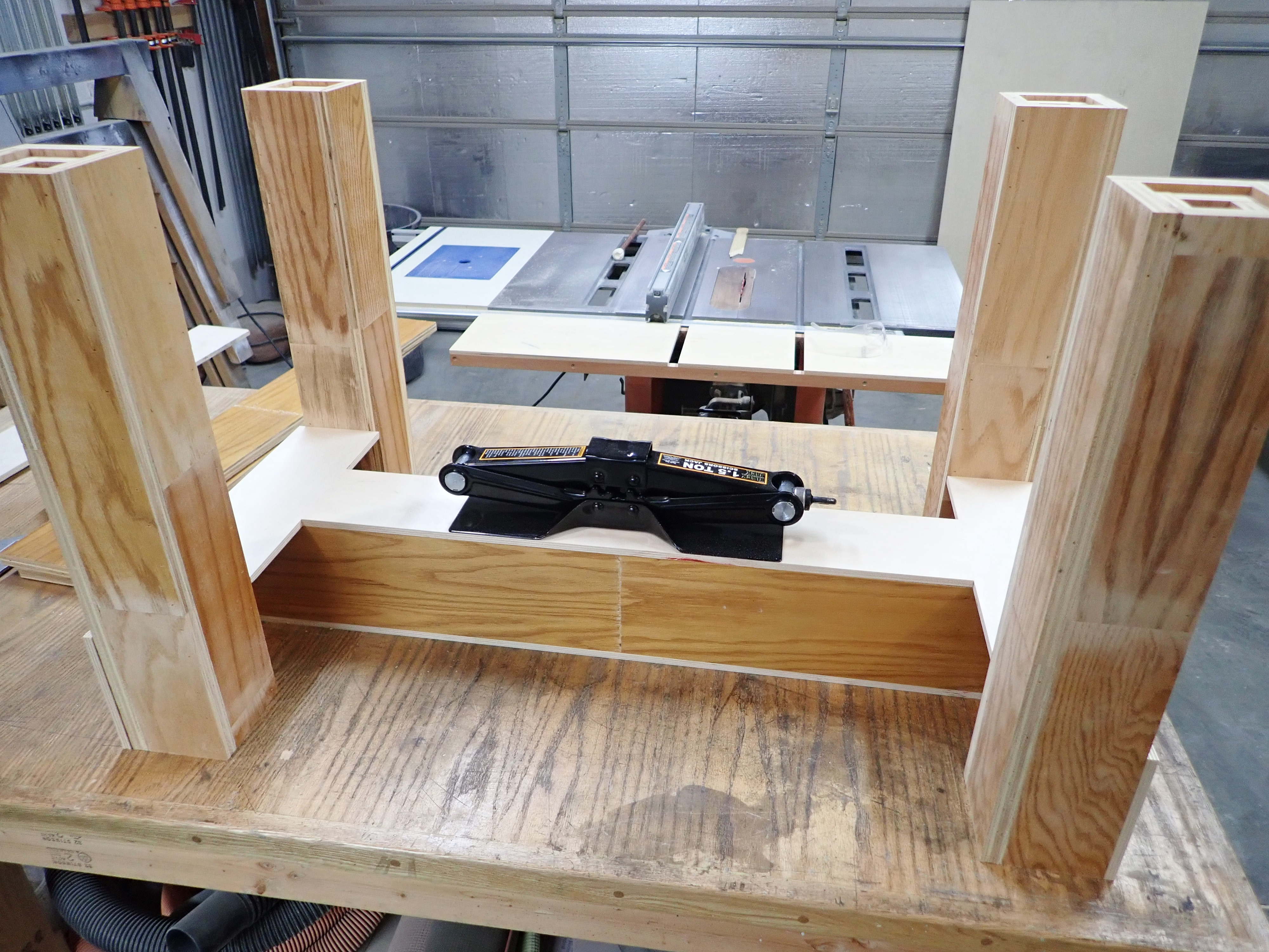 homemade height adjustable table (18).JPG