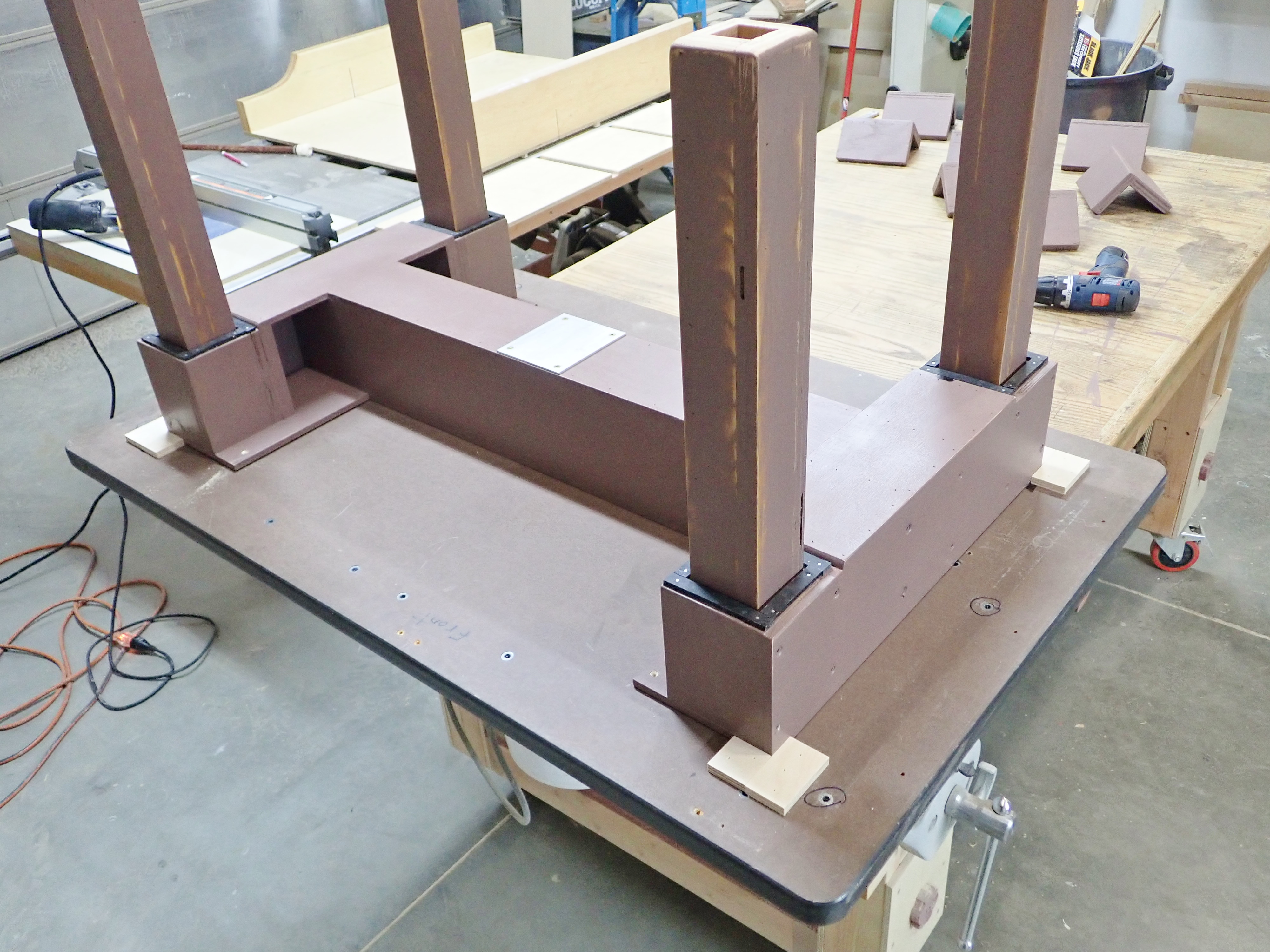 homemade height adjustable table (64).JPG