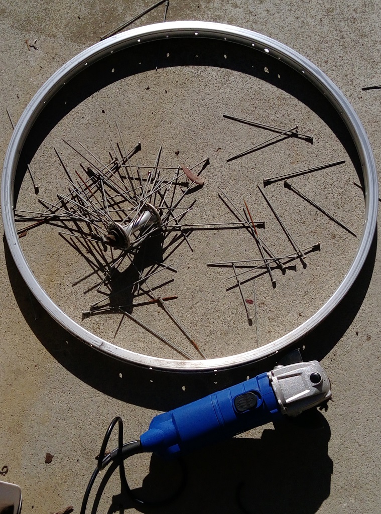 how to build tools worm compost sifter remove spokes angle grinder.jpg