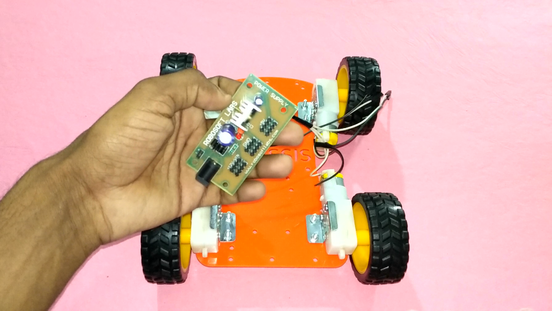 how to make a mobile controlled robot dtmf based without microcontroller robogeeks (Time 0_03_19;18).png