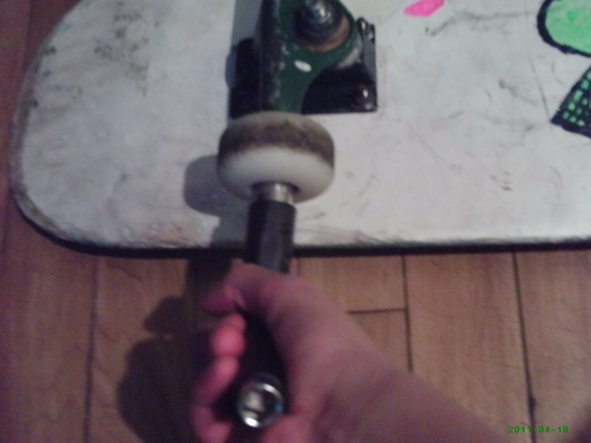 how to oil and put risers on skateboards 007.jpg