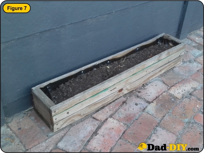 how-to-build-a-planter-box-fig07.jpg