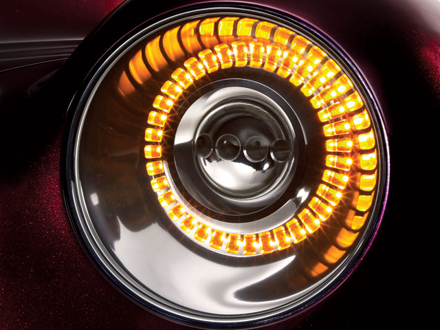 hrdp_0603_hold_04a_z+holden_concept_car+turn_signals-1.jpg