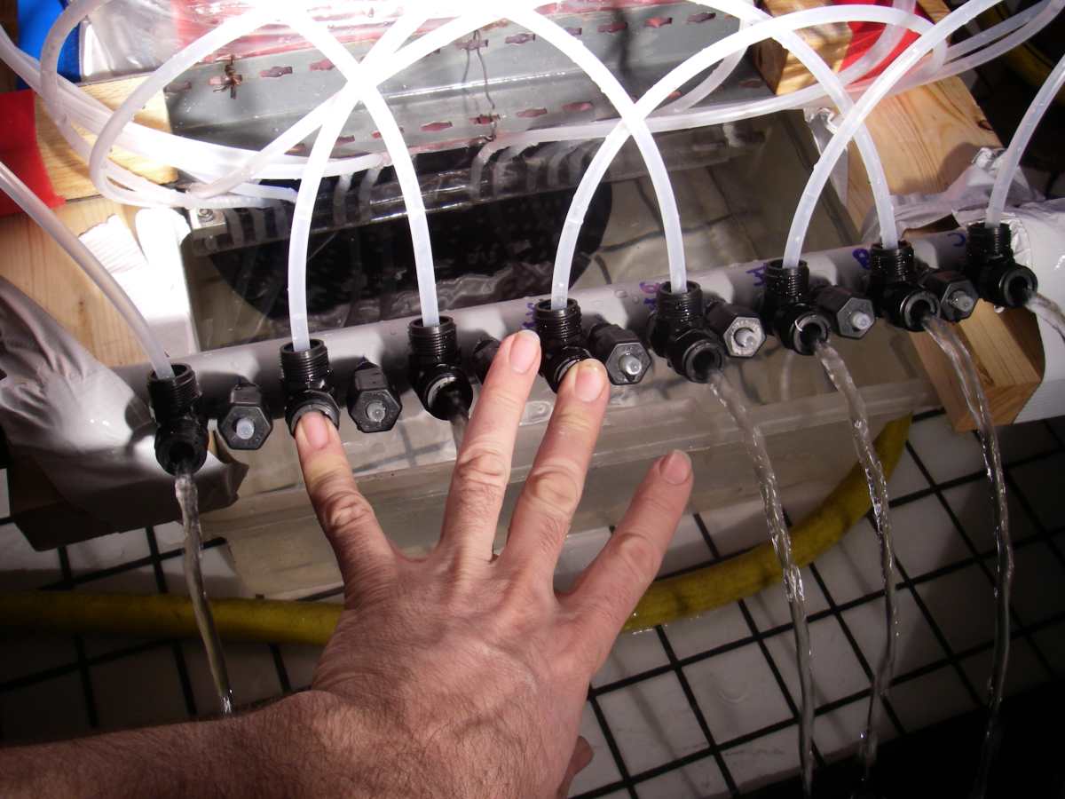 hydraulophone_disk_water_in_water.jpg