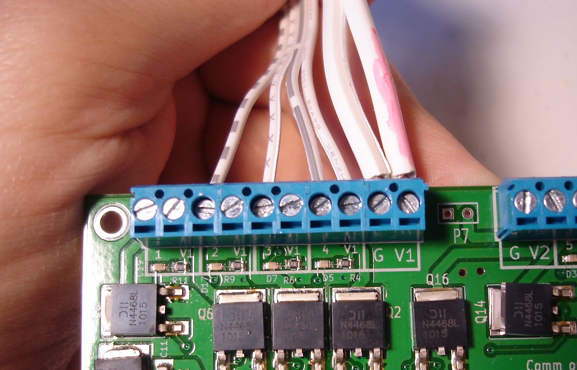 ikea_dioder_connecting_LEDstrip_16xpwm.jpg