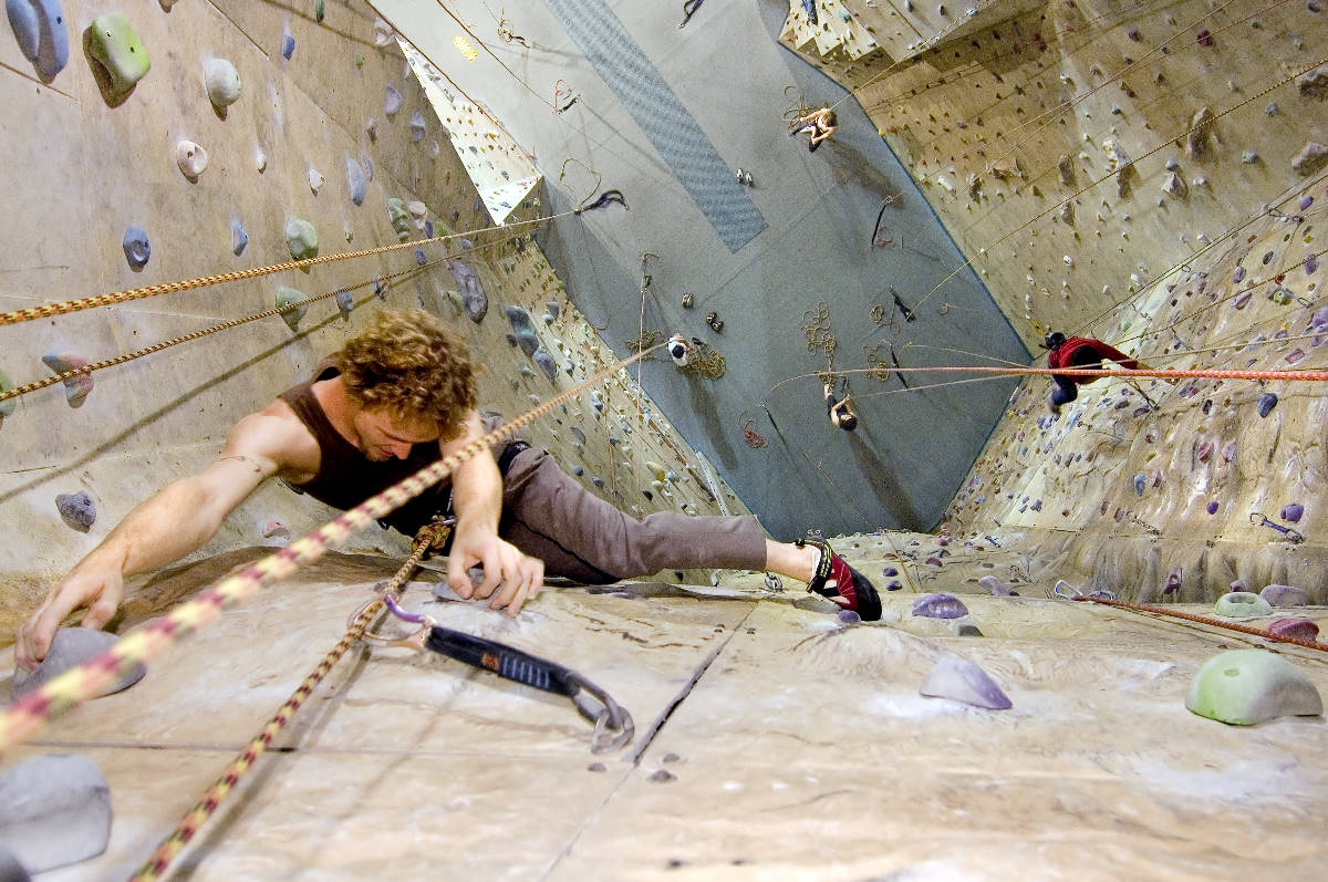 indoor-rock-climbing-2.jpg