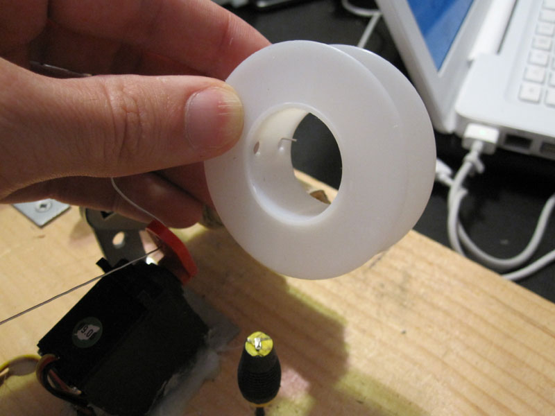 inserting-solder-in-spool.jpg