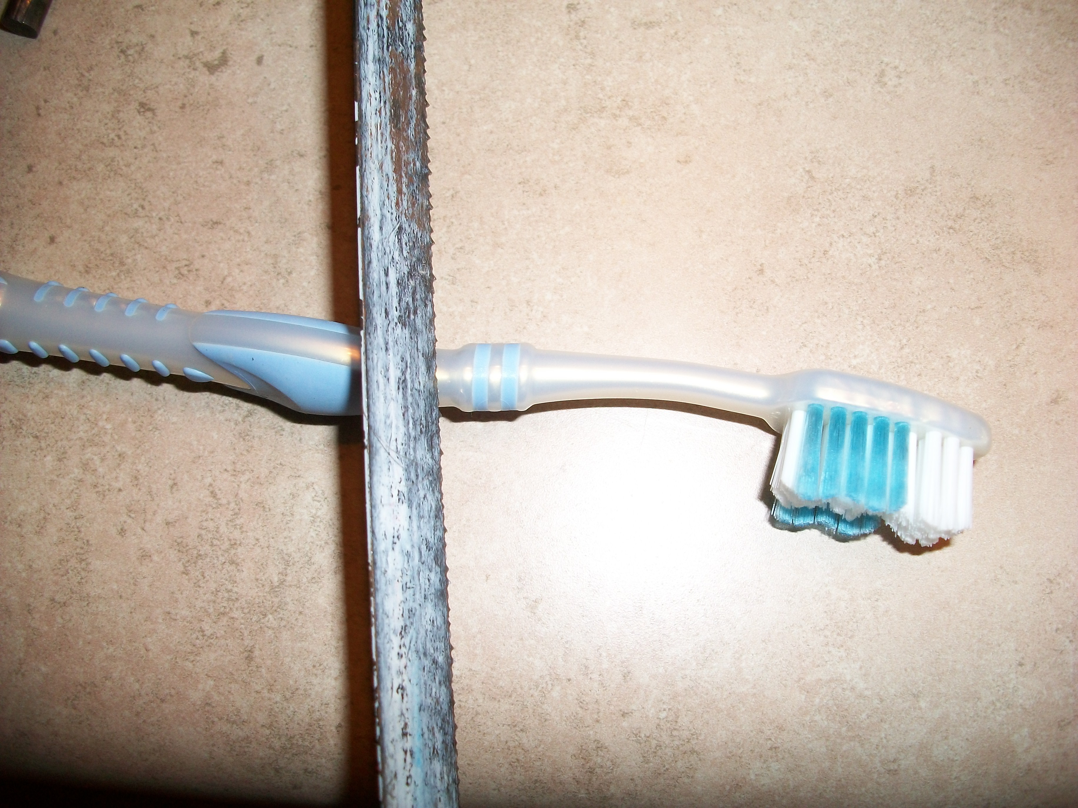 instructables toothbrush head 008.jpg