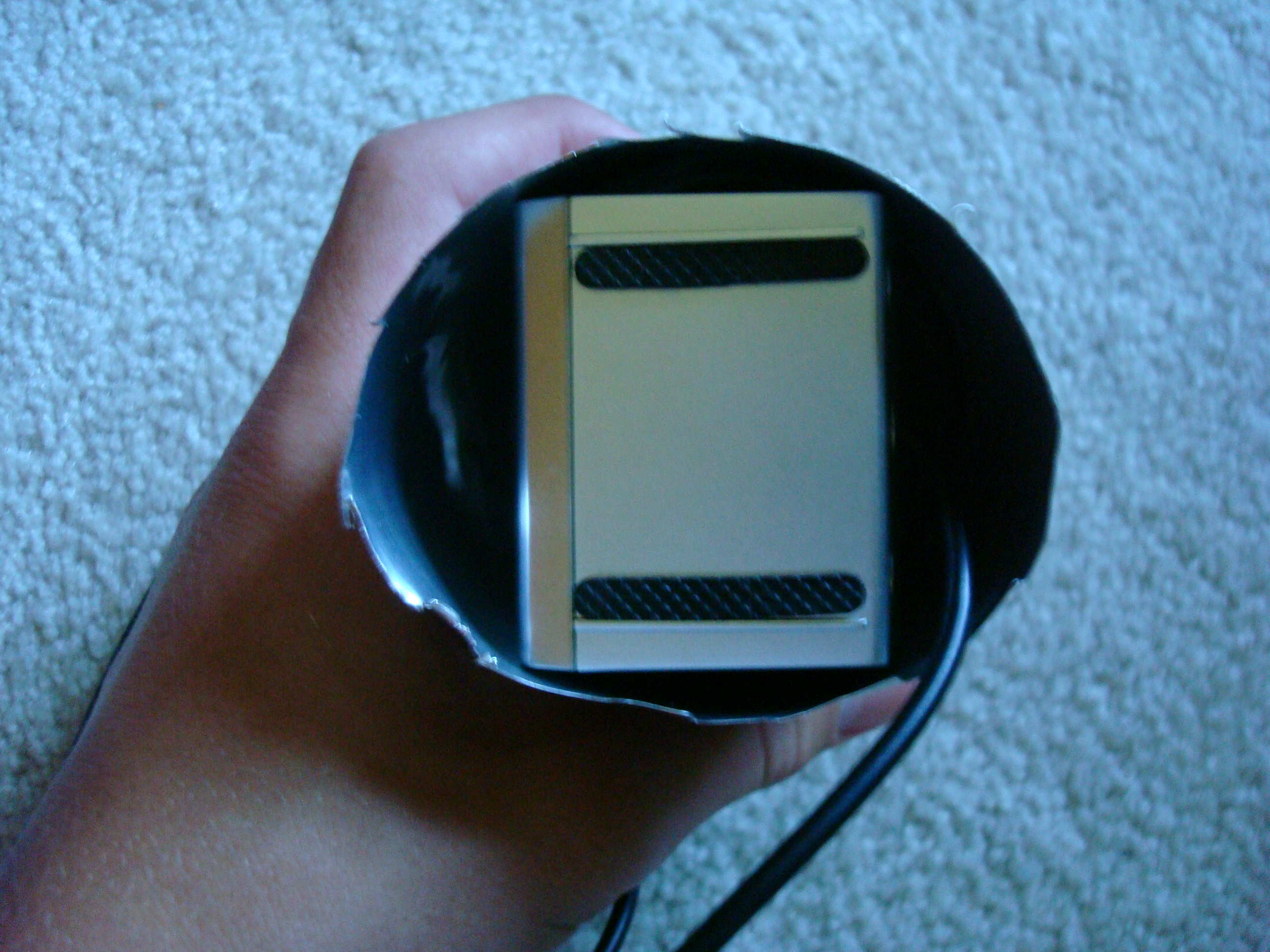 instructables- how to make a speaker cover with pop cans! 004.jpg