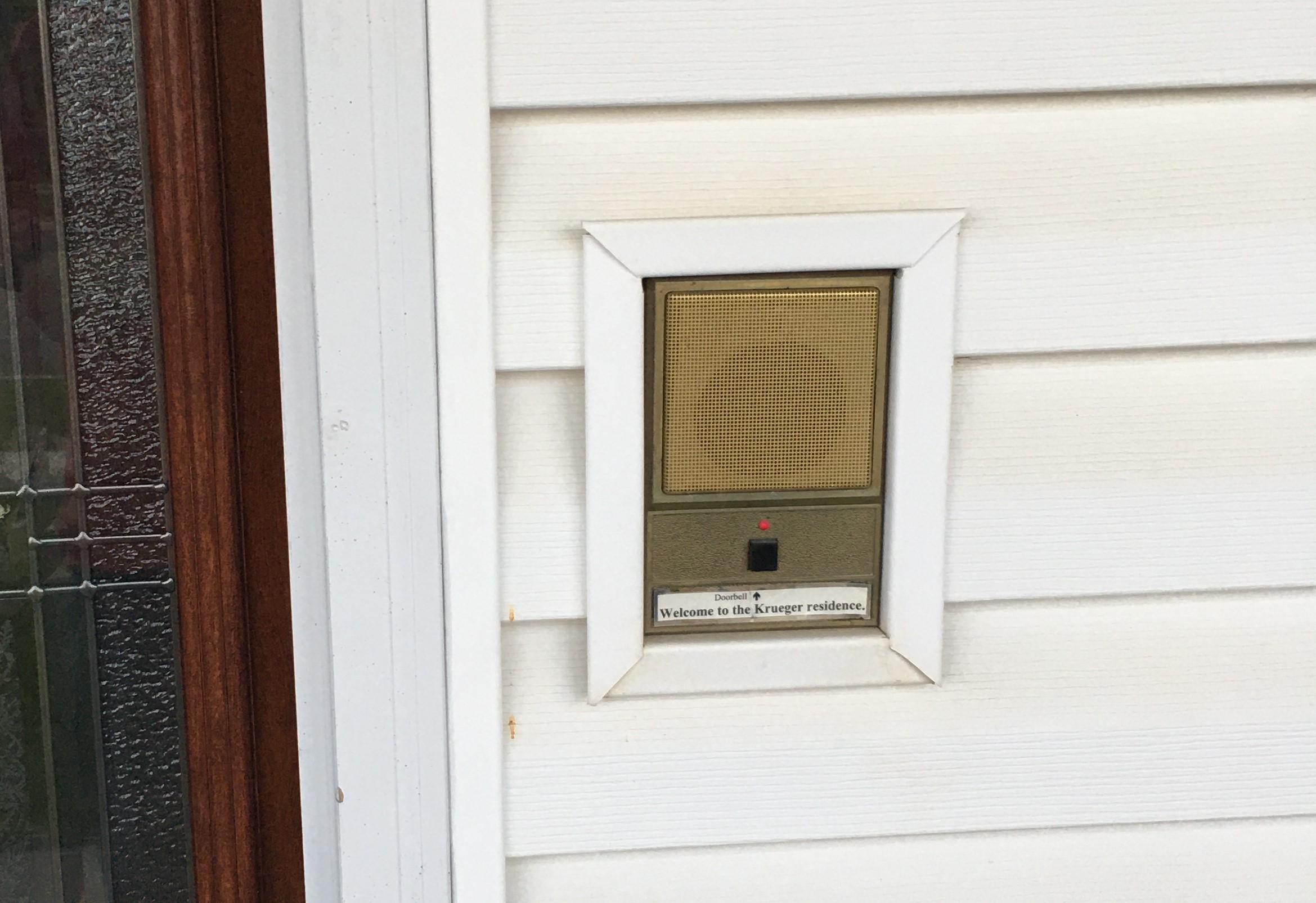 intercomRetrofit_Start-IntercomDoorbell-2.jpg