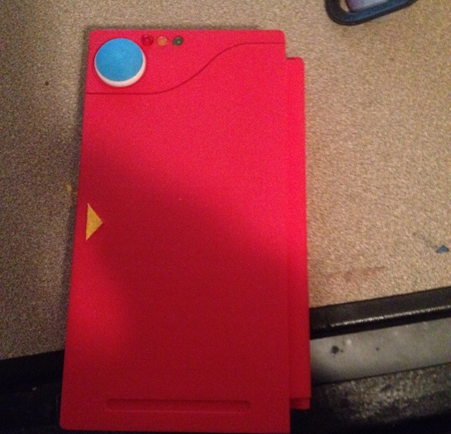 iphone_pokedex_case_by_zipperboi-d7r29uo.jpg