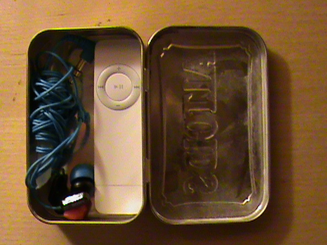 ipod safety case instructable 007.JPG