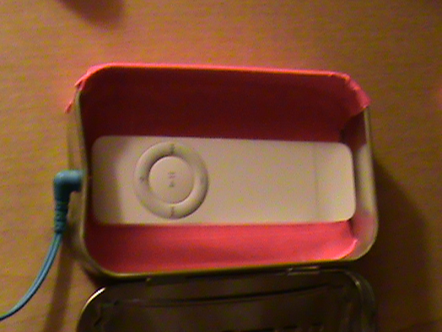 ipod safety case instructable 011.JPG