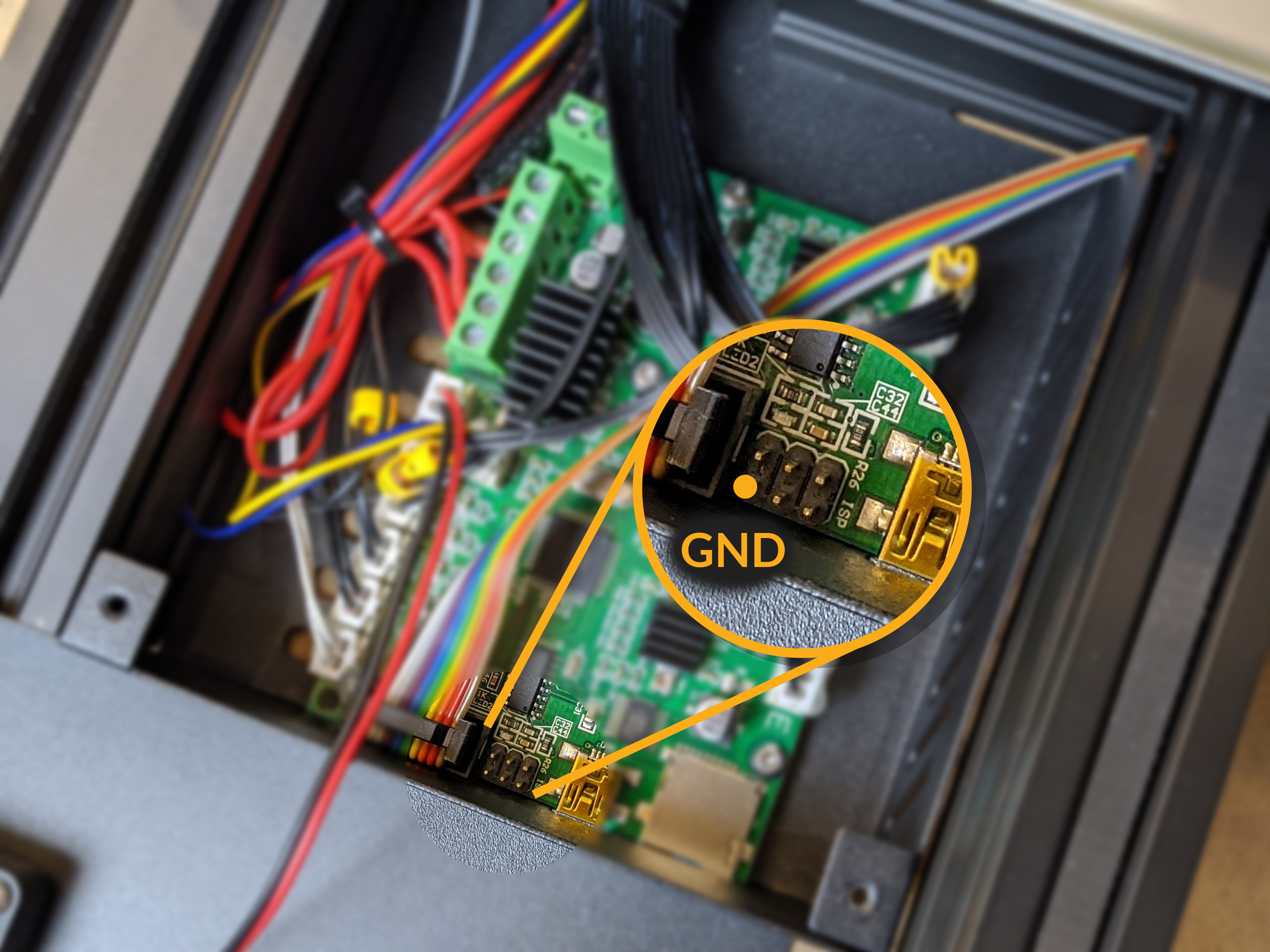 isp header gnd pin.jpg