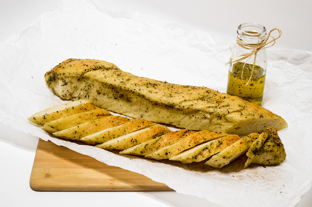 italian-olive-oil-bread-1000x665.jpg