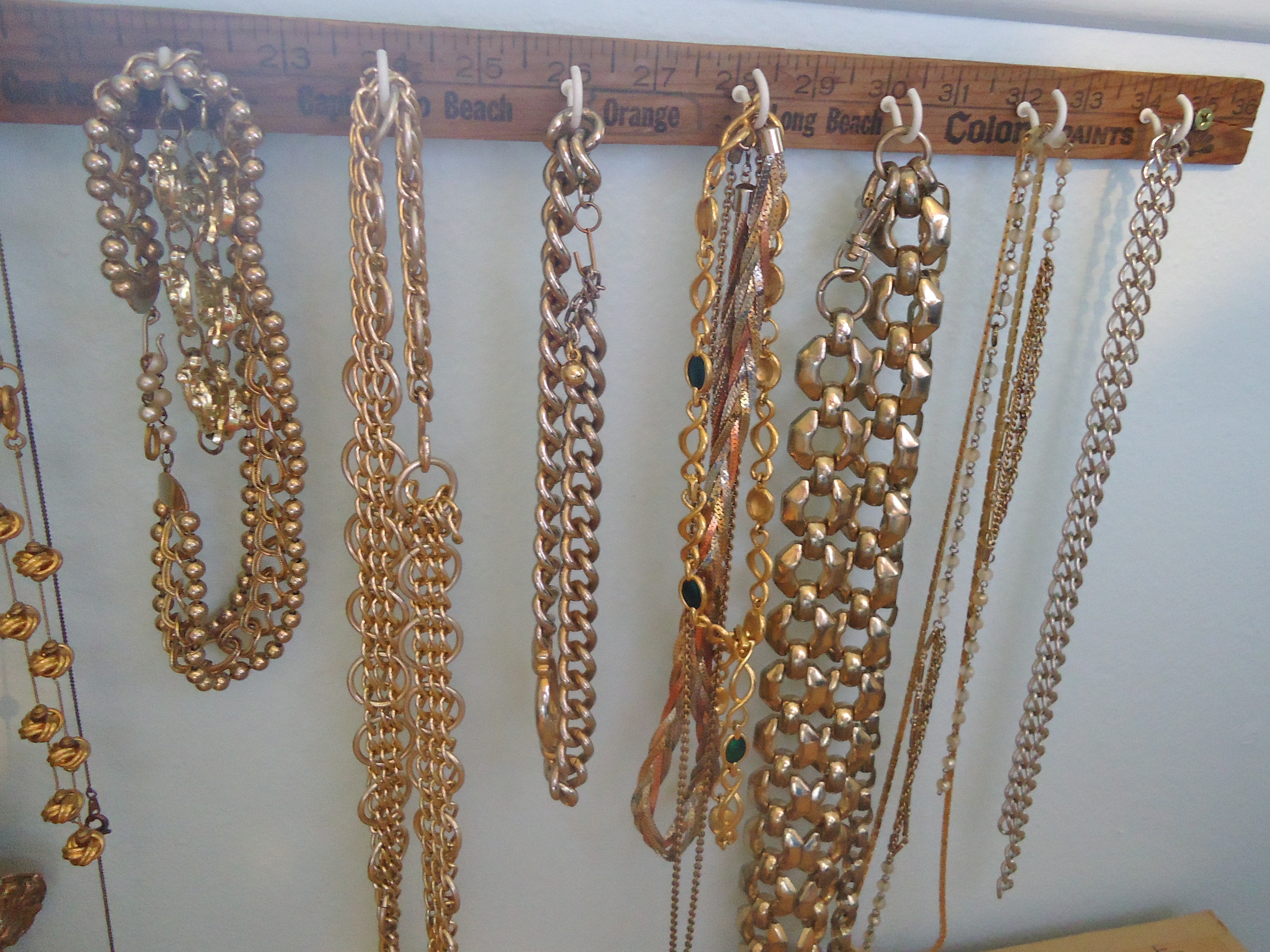 jewelry rack.jpg