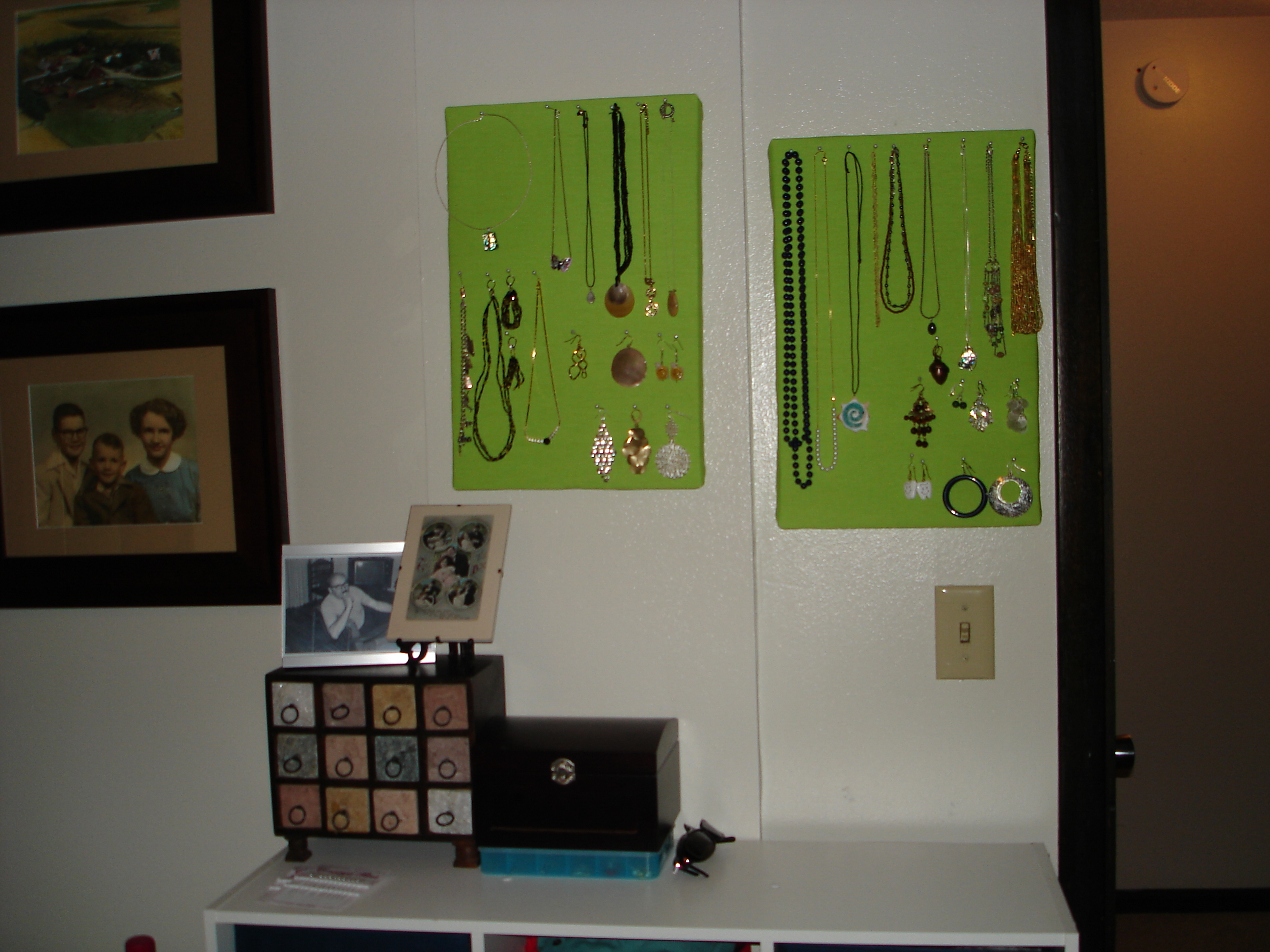 jewlery storage 030.jpg