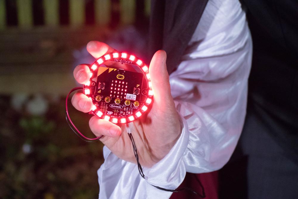 kitronik-halo-ween-microbit-zip-led-2-1000.jpg