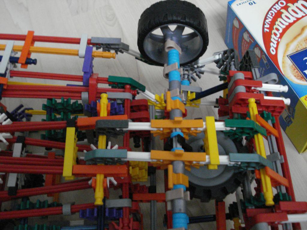 knex car15.jpg