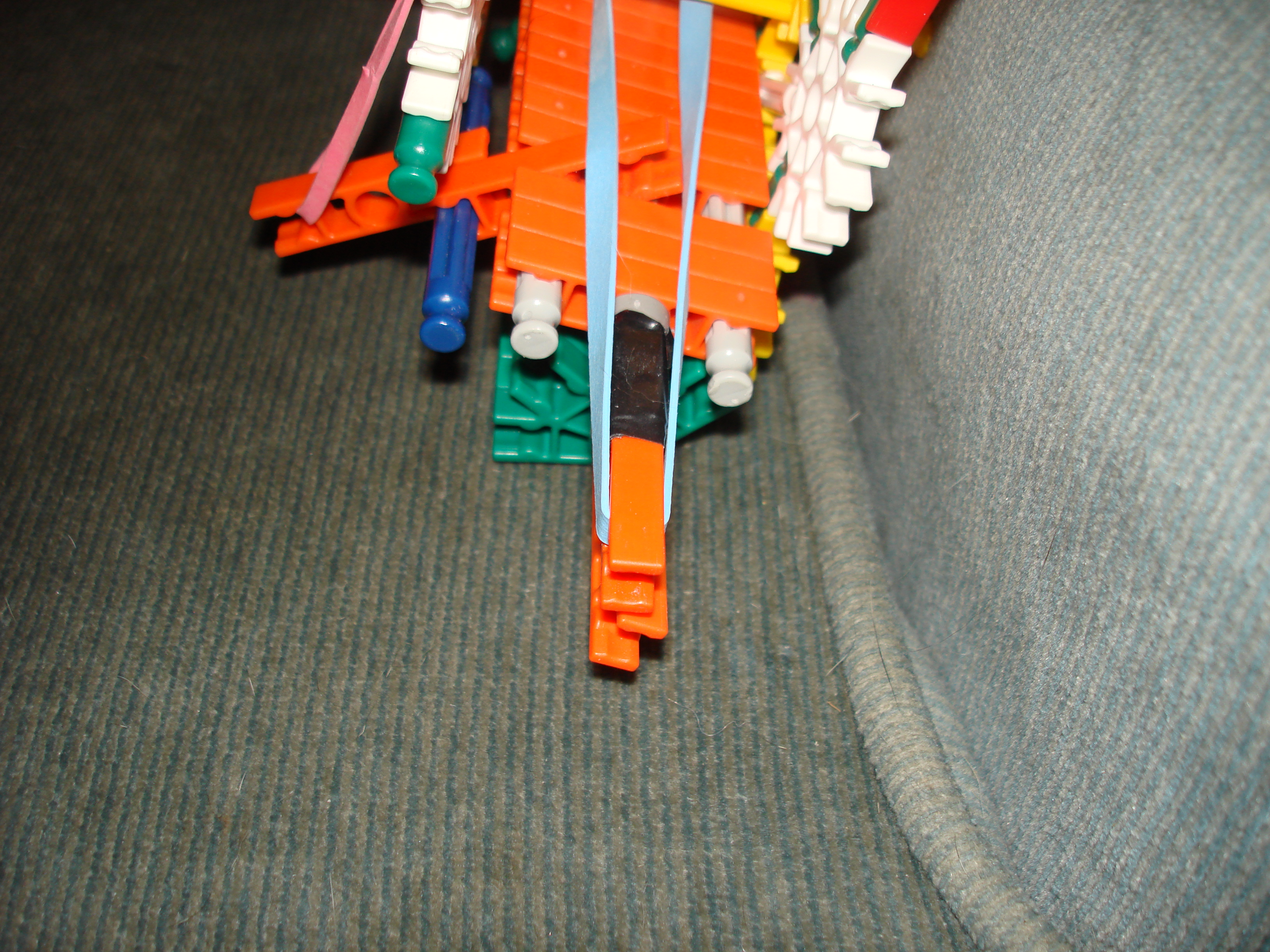 knex gun post#2 011.jpg