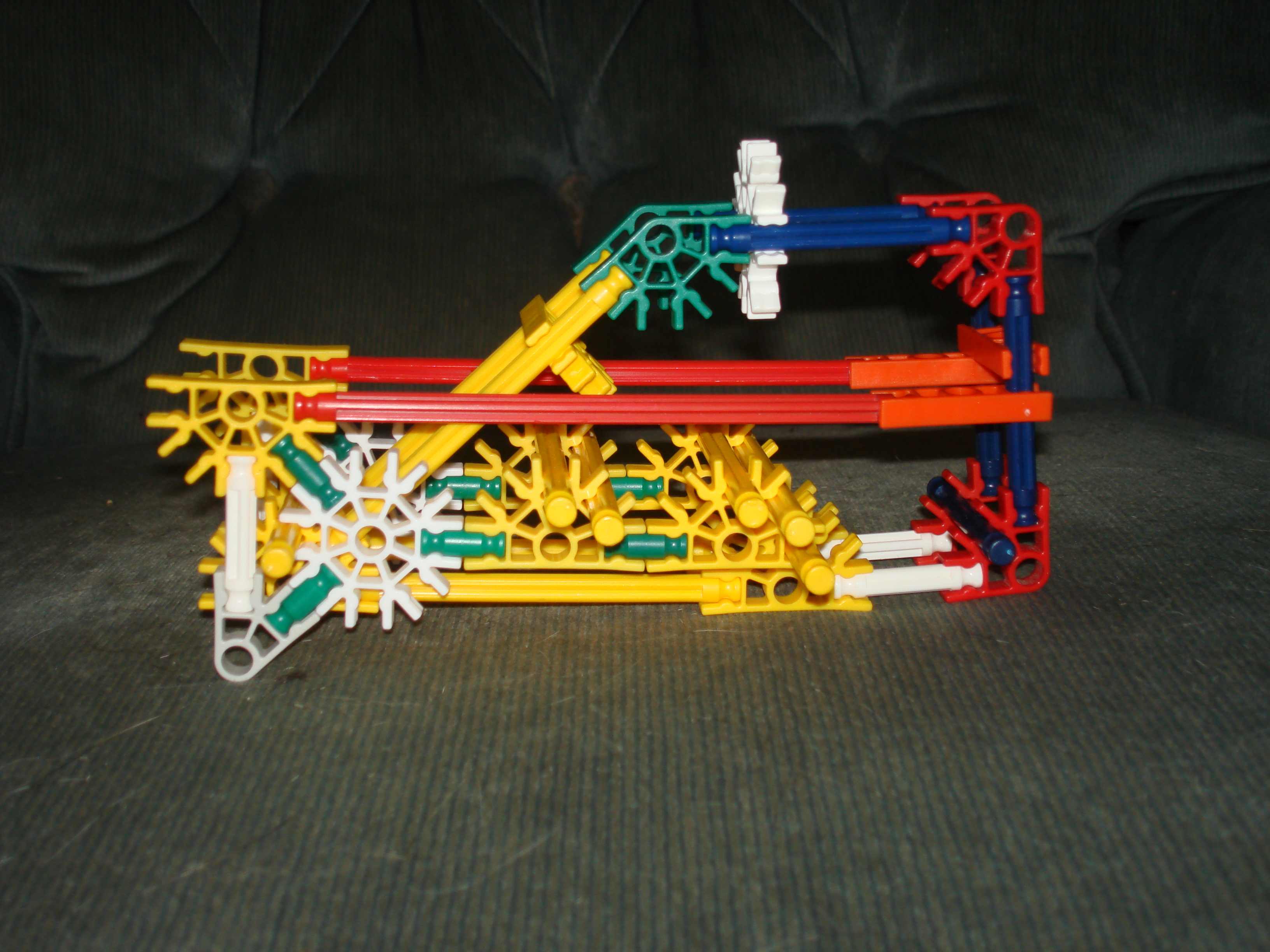 knex gun post#1 001.jpg