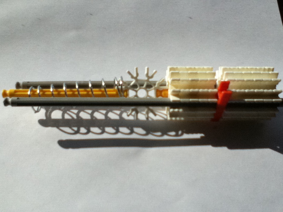 knex spring pistol 005.JPG