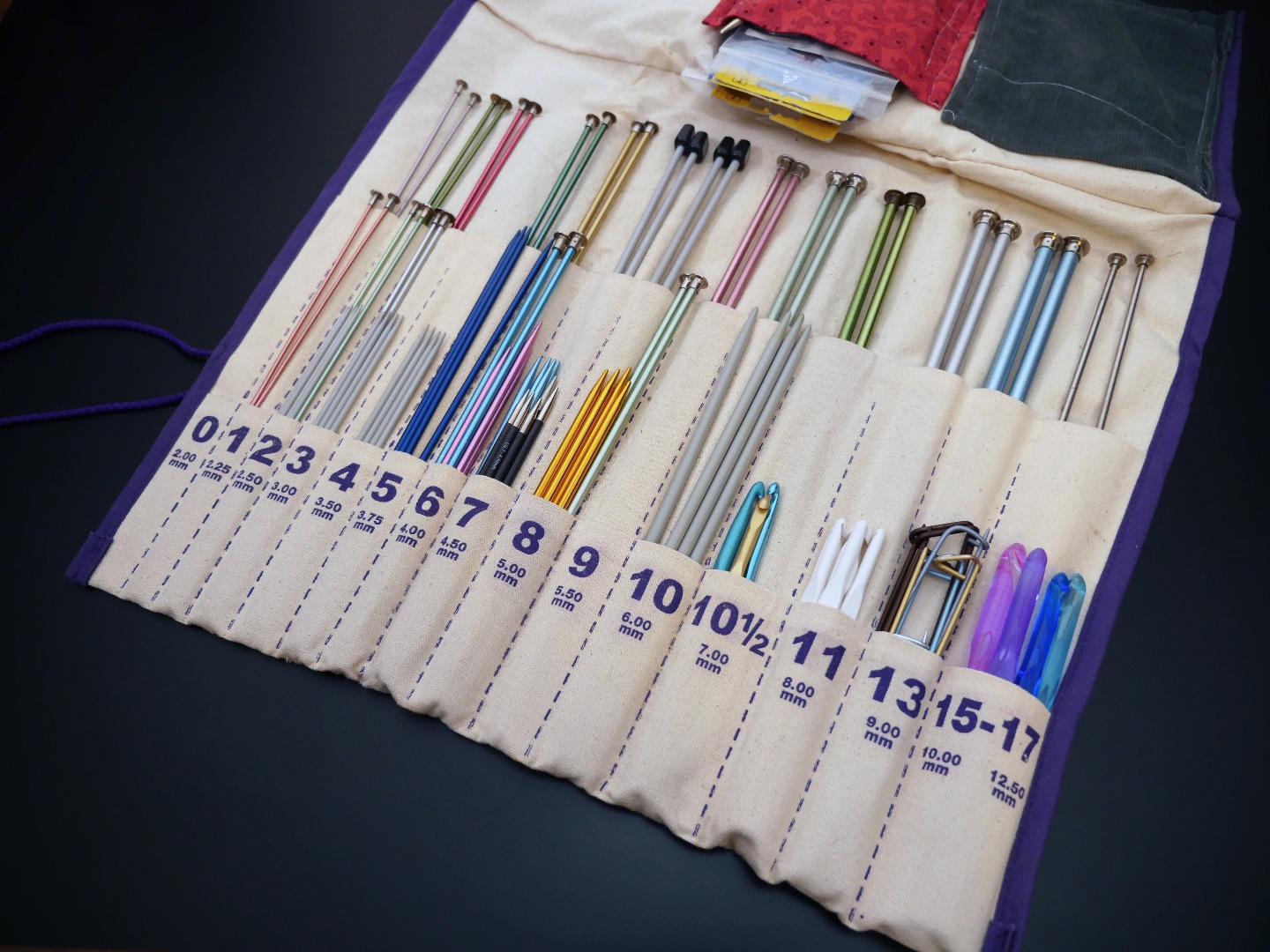 knitting-needle-organizer.jpg