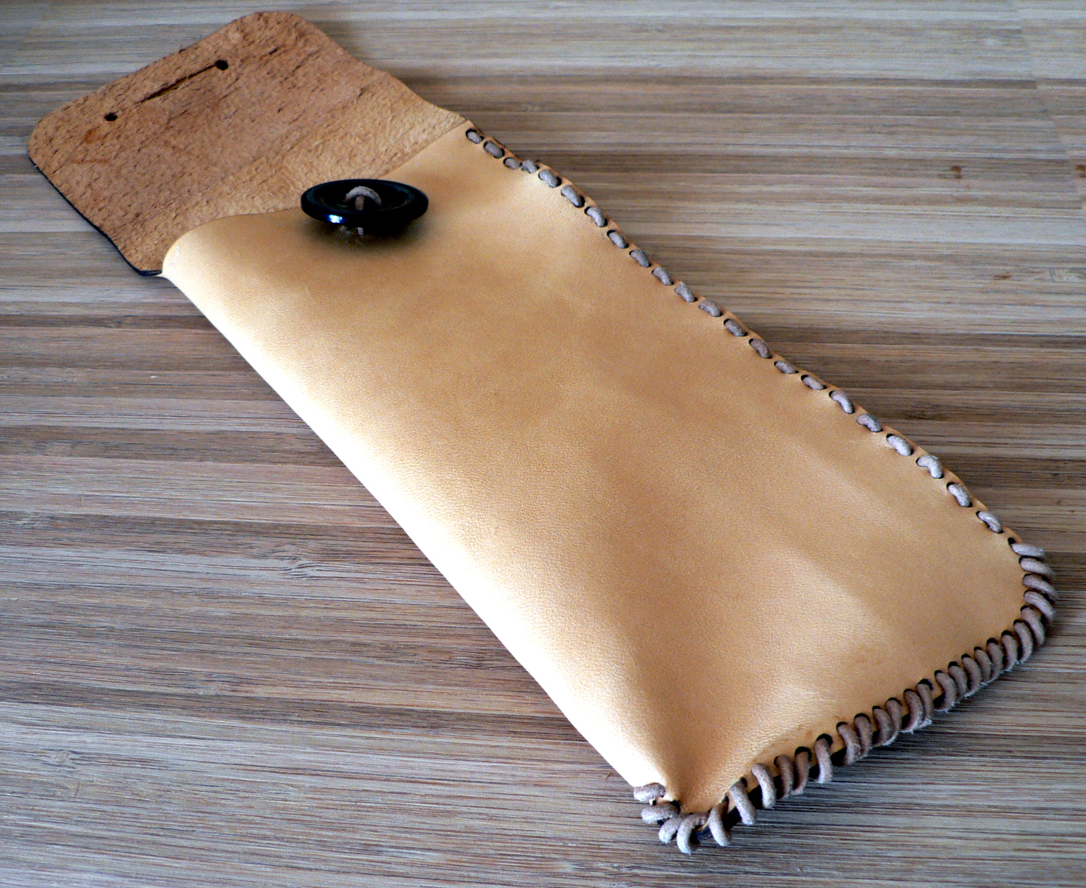 laser-cut-leather-eyeglasses-case-2012-08-17 14.58.55.jpg